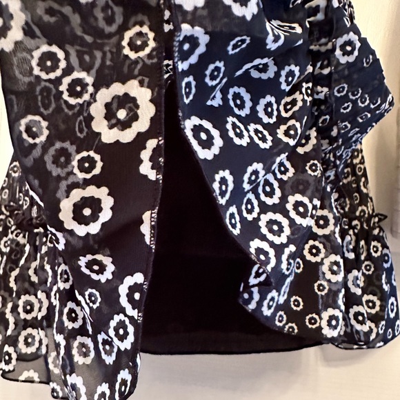 2 dresses NWT size 3 halter black white flower dress BCBG pin stripe belted xs - Picture 8 of 13